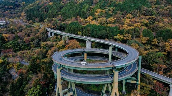 Петличный мост Кавадзу-Нанадару, Япония