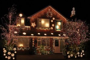 Как украсить дом к новогодним праздникам